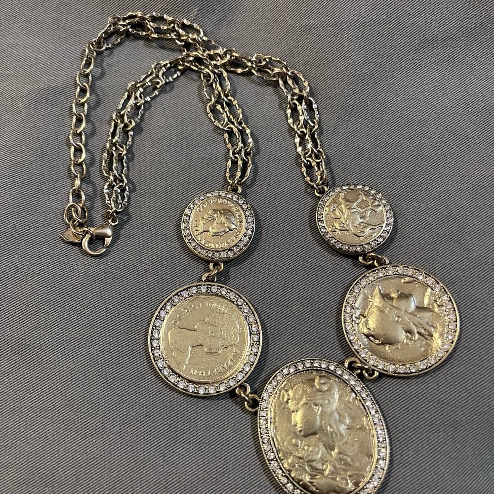 EUC, Carolee Italian coin choker necklace, 18" Brushed gold finish.